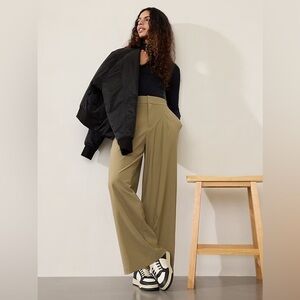 Athleta Pinnacle Trouser Wide Leg Pants Size 10